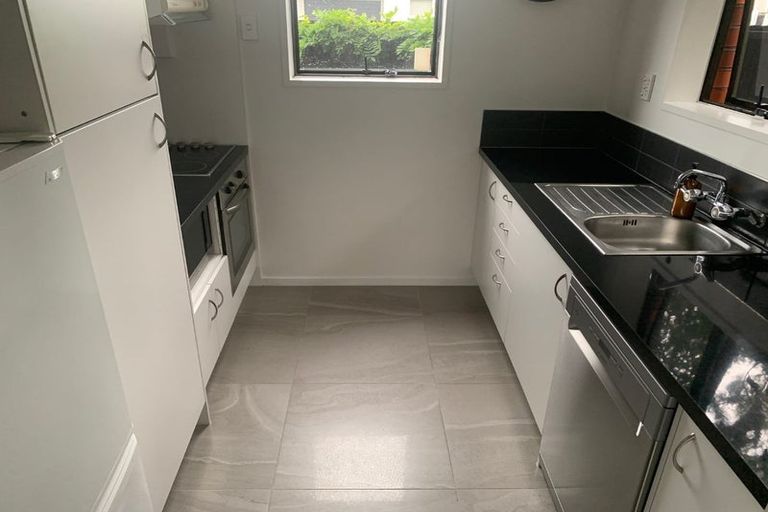 Photo of property in 2b Coles Place, St Albans, Christchurch, 8014