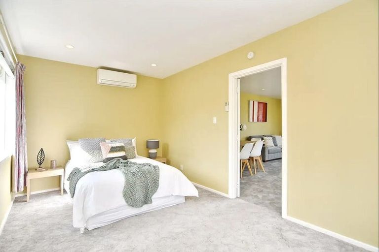 Photo of property in 17 Bateman Avenue, Bryndwr, Christchurch, 8053