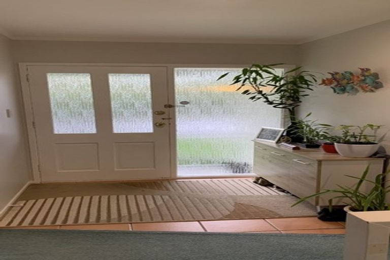 Photo of property in 5 Halswater Drive, Churton Park, Wellington, 6037