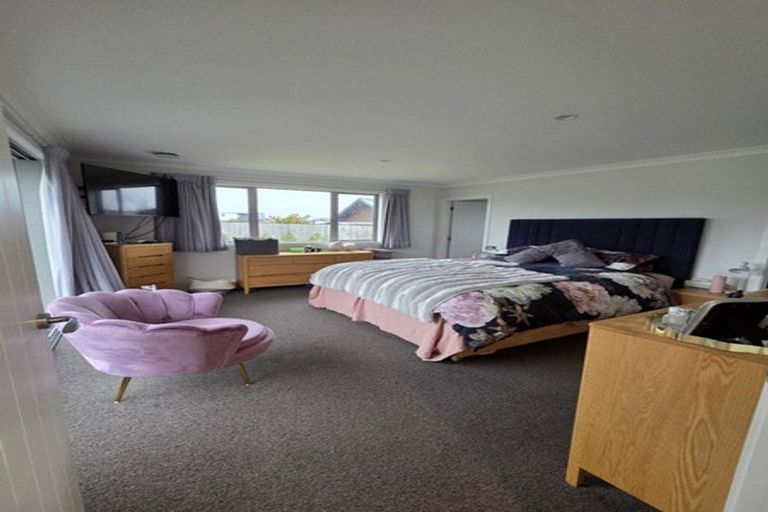 Photo of property in 5 Turnbull Crescent, Wanaka, 9305