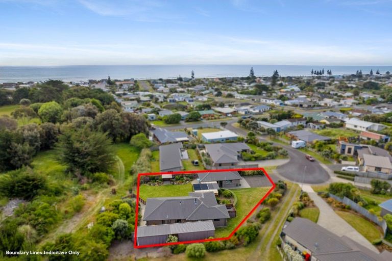 Photo of property in 7 Byron Brown Place, Otaki Beach, Otaki, 5512