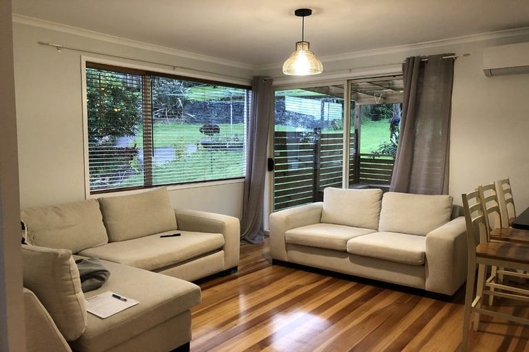 Photo of property in 2/32 Teal Crescent, Beach Haven, Auckland, 0626