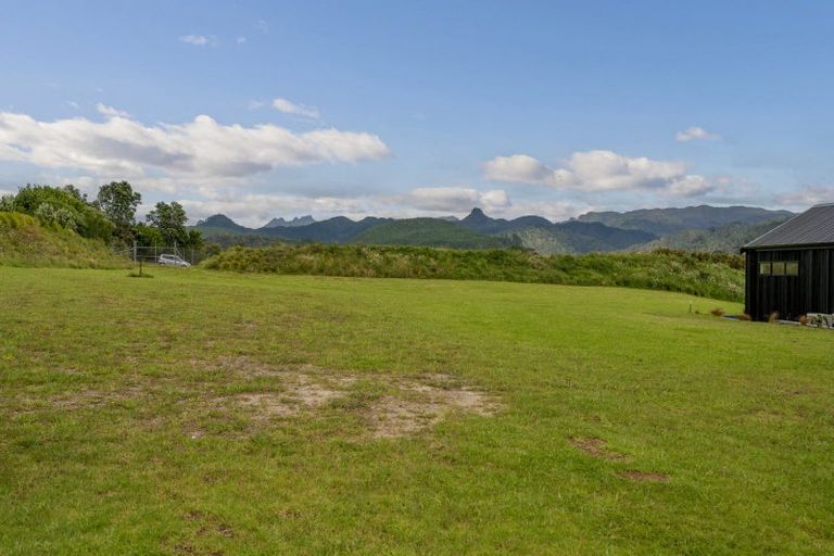 Photo of property in 16 Ian Hopper Way, Pauanui, 3579