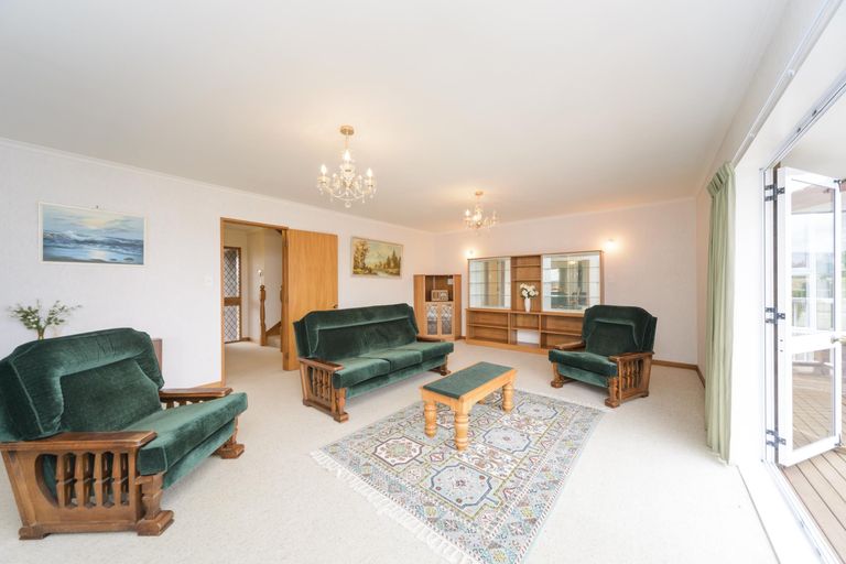 Photo of property in 78 Pacific Drive, Fitzherbert, Palmerston North, 4410