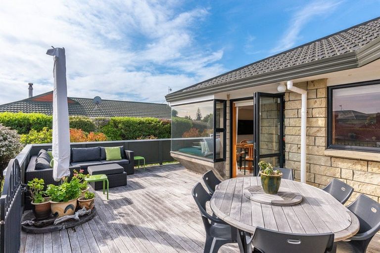 Photo of property in 11 Barrett Drive, Waikanae Beach, Waikanae, 5036