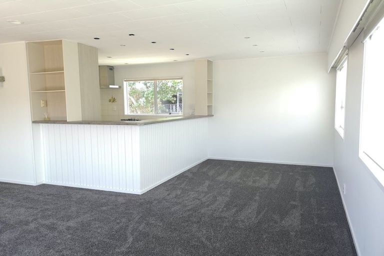 Photo of property in 25 Dobell Road, Stanmore Bay, Whangaparaoa, 0932