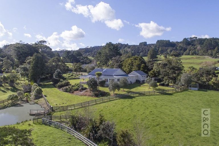 Photo of property in 83 Tarrant Road, Helensville, 0875