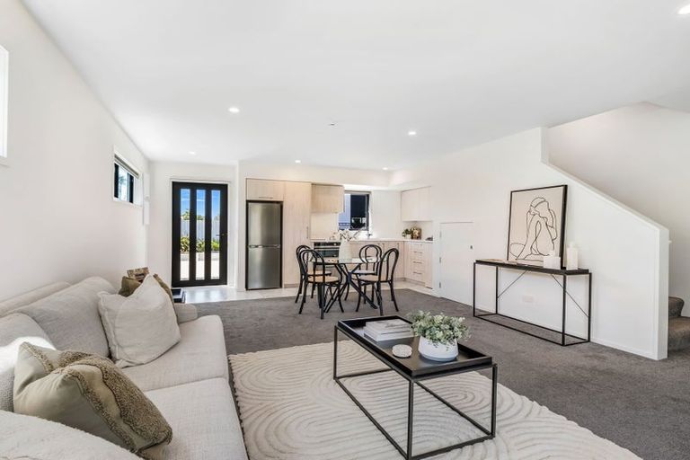 Photo of property in 1/550 Barbadoes Street, Edgeware, Christchurch, 8013