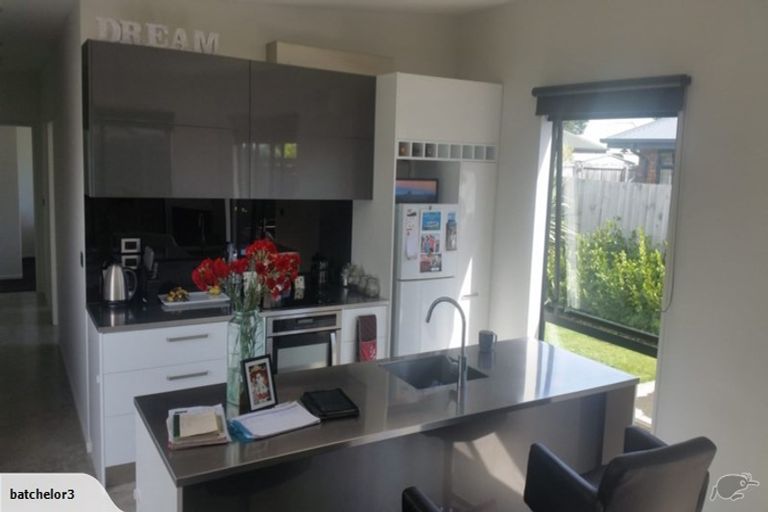 Photo of property in 2 Oak Tree Lane, Rangiora, 7400