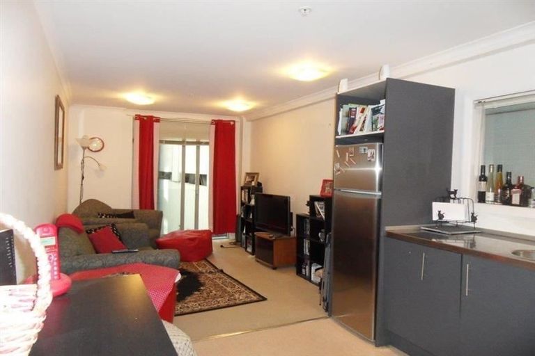Photo of property in Monvie Apartments, 212/15 Holland Street, Te Aro, Wellington, 6011