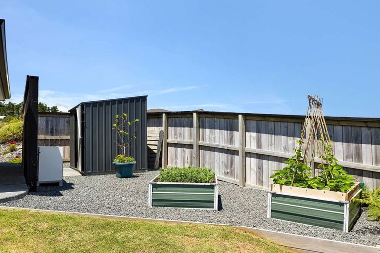 Photo of property in 22 Midgard Road, Coopers Beach, 0420