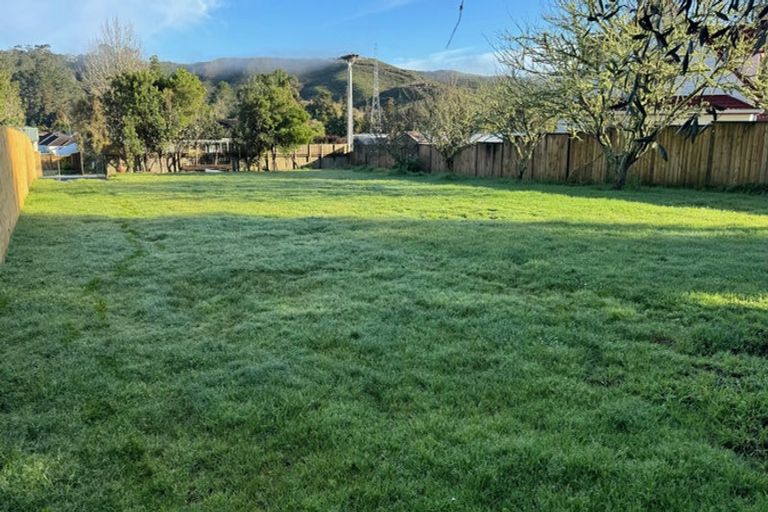 Photo of property in 3 Cambridge Road, Riverhead, 0820