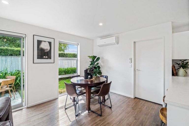 Photo of property in 2/3 Nyoli Street, Northcote, Christchurch, 8052