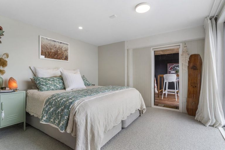 Photo of property in 2/106 Island Bay Road, Beach Haven, Auckland, 0626