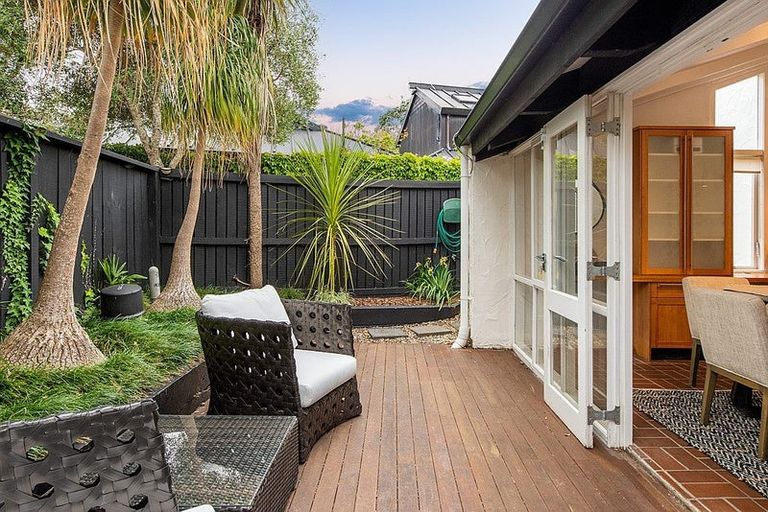 Photo of property in 277 Beach Road, Campbells Bay, Auckland, 0630
