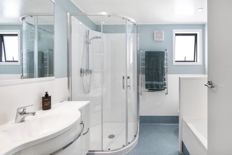 Photo of property in 51a View Road, Houghton Bay, Wellington, 6023