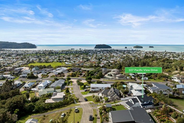 Photo of property in 107 Pacific View Drive, Whangamata, 3620