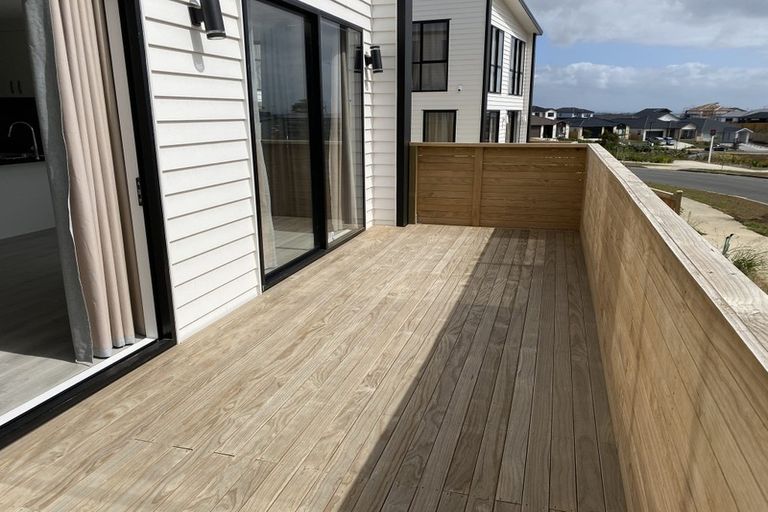 Photo of property in 12 Te Aramanu Crescent, Papakura, 2110