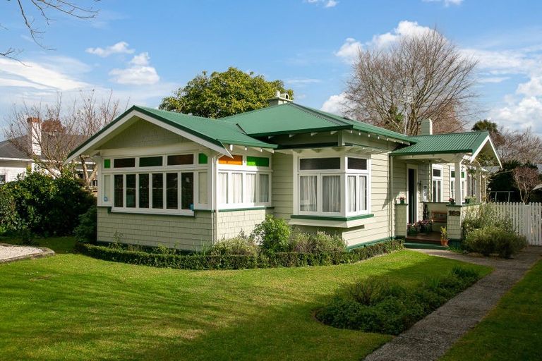 Photo of property in 169 Victoria Street, Cambridge, 3434