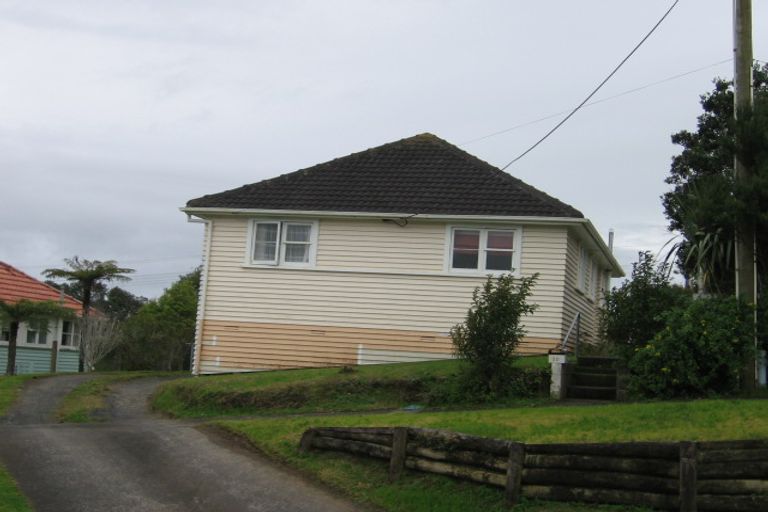 Photo of property in 30 Karaka Street, Helensville, 0800
