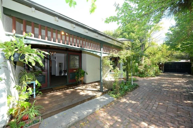 Photo of property in 114 Osborne Street, Waltham, Christchurch, 8011