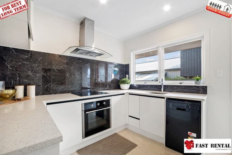 Photo of property in 4/35 Shakespeare Road, Milford, Auckland, 0620