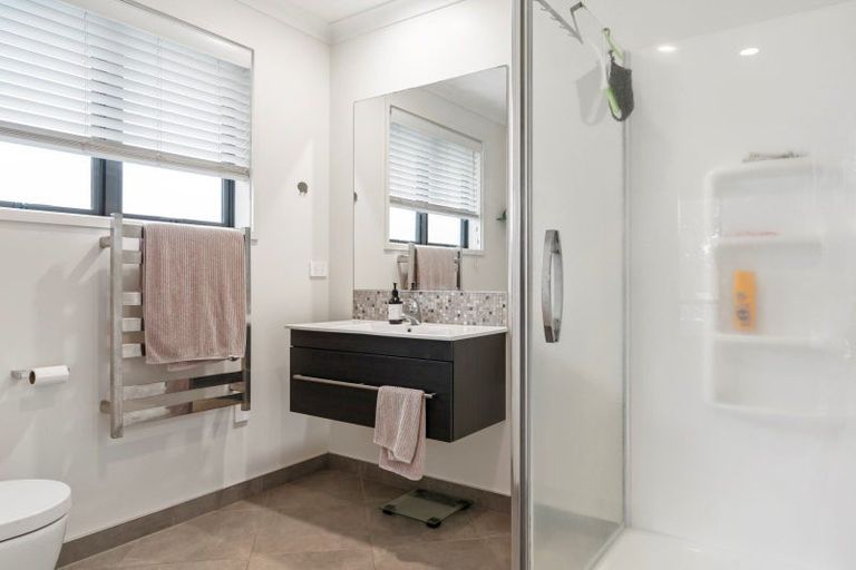 Photo of property in 27 Hebe Crescent, Papamoa Beach, Papamoa, 3118