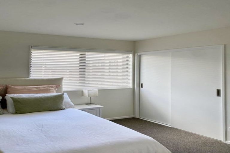 Photo of property in 22 Jabuka Street, Glen Eden, Auckland, 0602