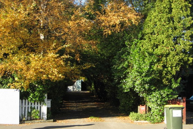 Photo of property in 184 Main North Road, Redwood, Christchurch, 8051