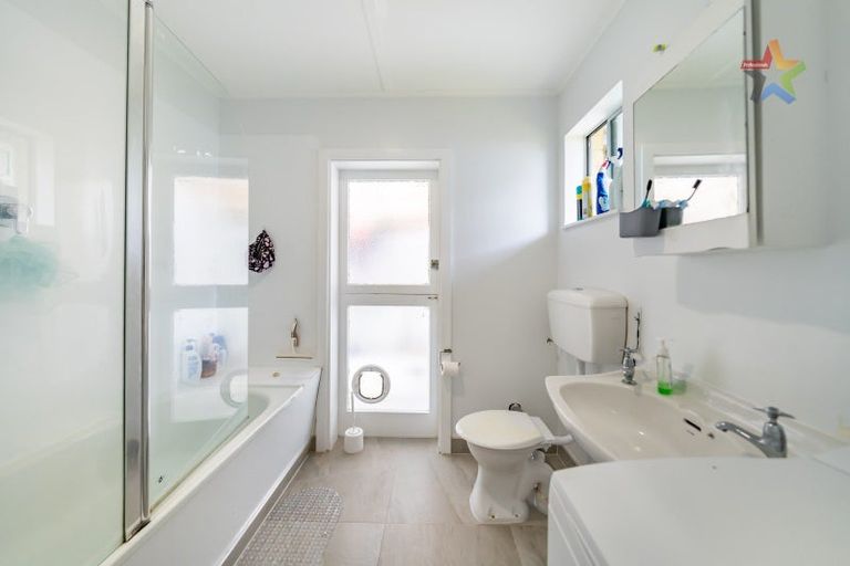 Photo of property in 11b Foster Street, Taita, Lower Hutt, 5011