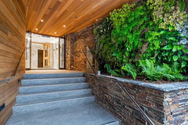 Photo of property in 301/20 Omana Road, Milford, Auckland, 0620