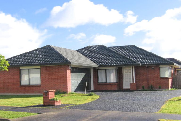 Photo of property in 3 Brompton Place, Burswood, Auckland, 2013