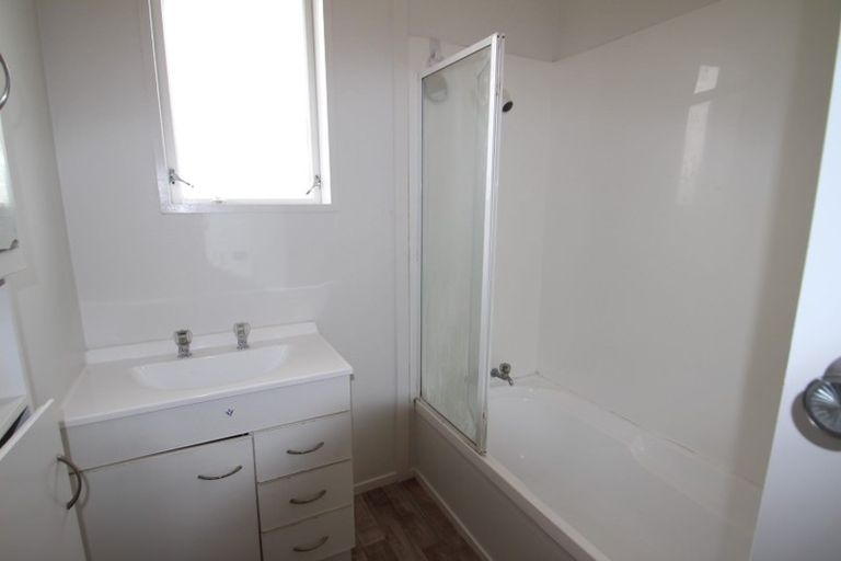 Photo of property in 26 Pooks Road, Ranui, Auckland, 0612