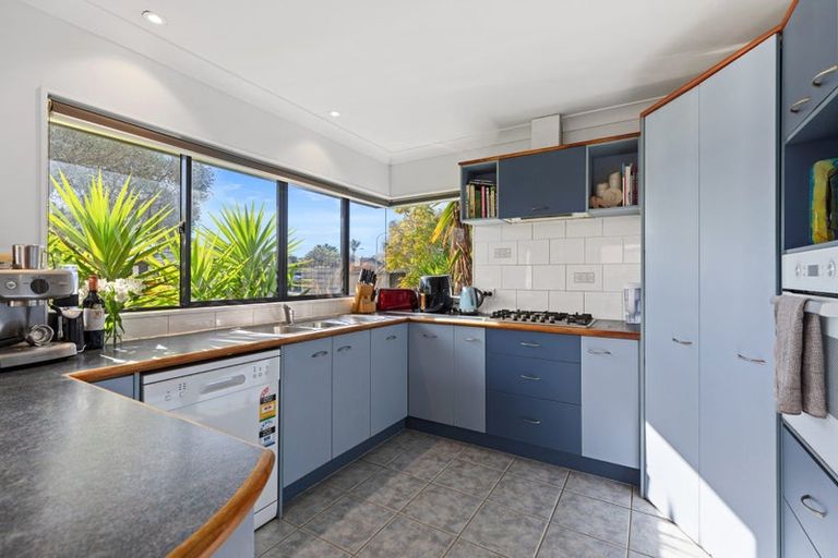 Photo of property in 31 Corinth Grove, Papamoa Beach, Papamoa, 3118