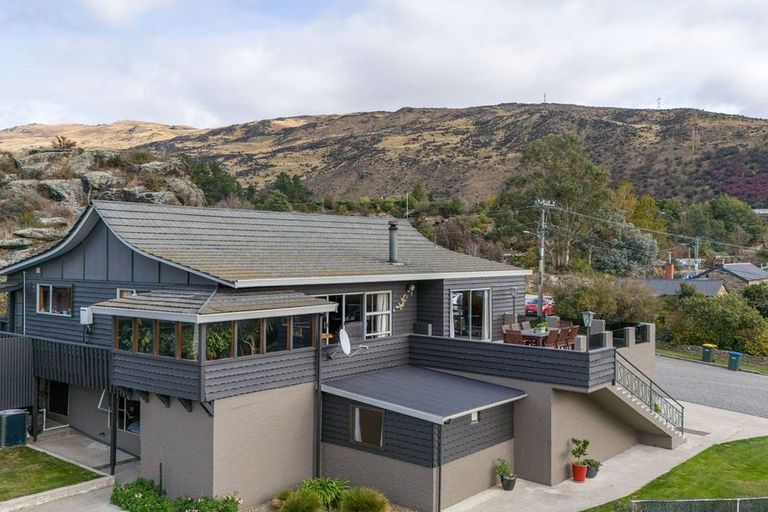 Photo of property in 5 Teviot Street, Roxburgh, 9500