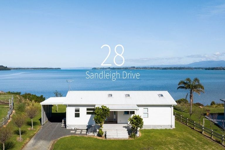 Photo of property in 28 Sandleigh Drive, Athenree, Katikati, 3177