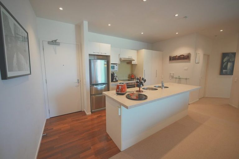 Photo of property in 617/11 Tamariki Avenue, Kelston, Auckland, 0602