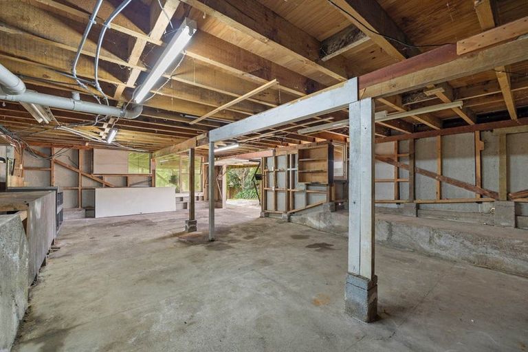 Photo of property in 3 Scott Road, Stanmore Bay, Whangaparaoa, 0932