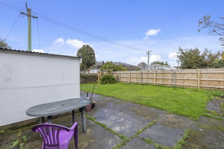 Photo of property in 214 Cambridge Terrace, Naenae, Lower Hutt, 5011
