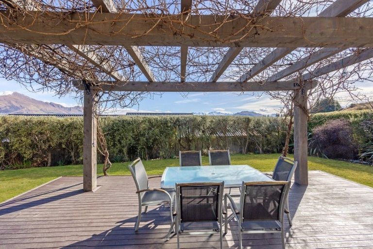 Photo of property in 16 Islington Place, Wanaka, 9305