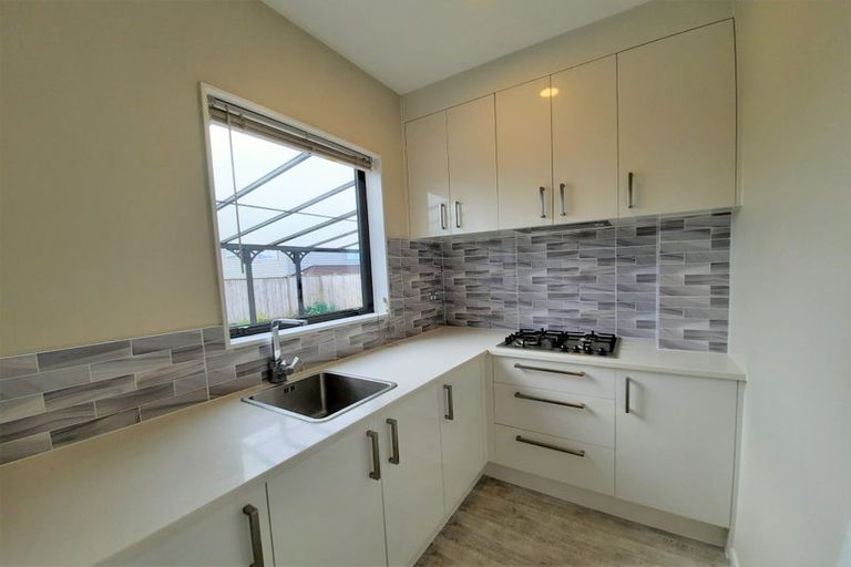 Photo of property in 11 Drumbuoy Drive, Flat Bush, Auckland, 2019