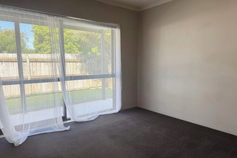 Photo of property in 8 Sare Crescent, Fairfield, Hamilton, 3214