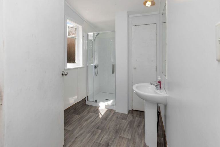 Photo of property in 1 Buchanan Street, Hikurangi, 0114