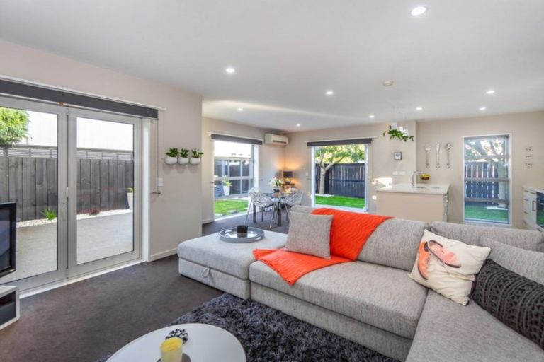 Photo of property in 535 Barbadoes Street, Edgeware, Christchurch, 8013