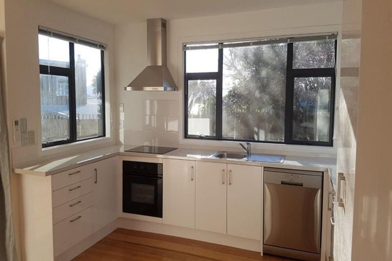 Photo of property in 4 Kowai Grove, Omokoroa, 3114