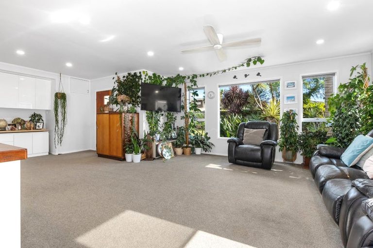 Photo of property in 25 George Point Road, Onerahi, Whangarei, 0110