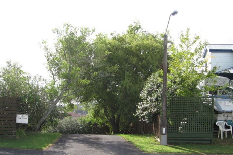 Photo of property in 1/36 Widmore Drive, Massey, Auckland, 0614