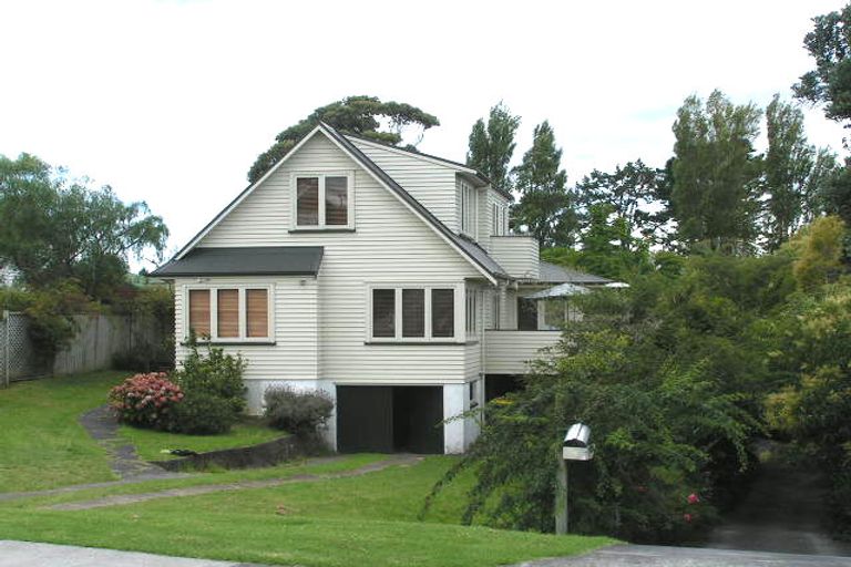 Photo of property in 1/23 Birchfield Road, Hauraki, Auckland, 0622