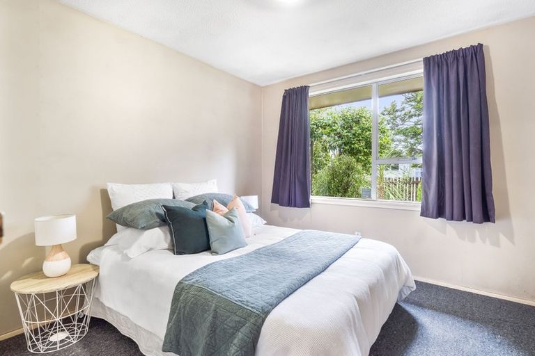 Photo of property in 6 Bidwell Place, Hillmorton, Christchurch, 8025