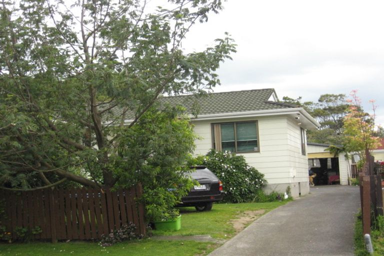 Photo of property in 12 Mon Desir Place, Manurewa, Auckland, 2102